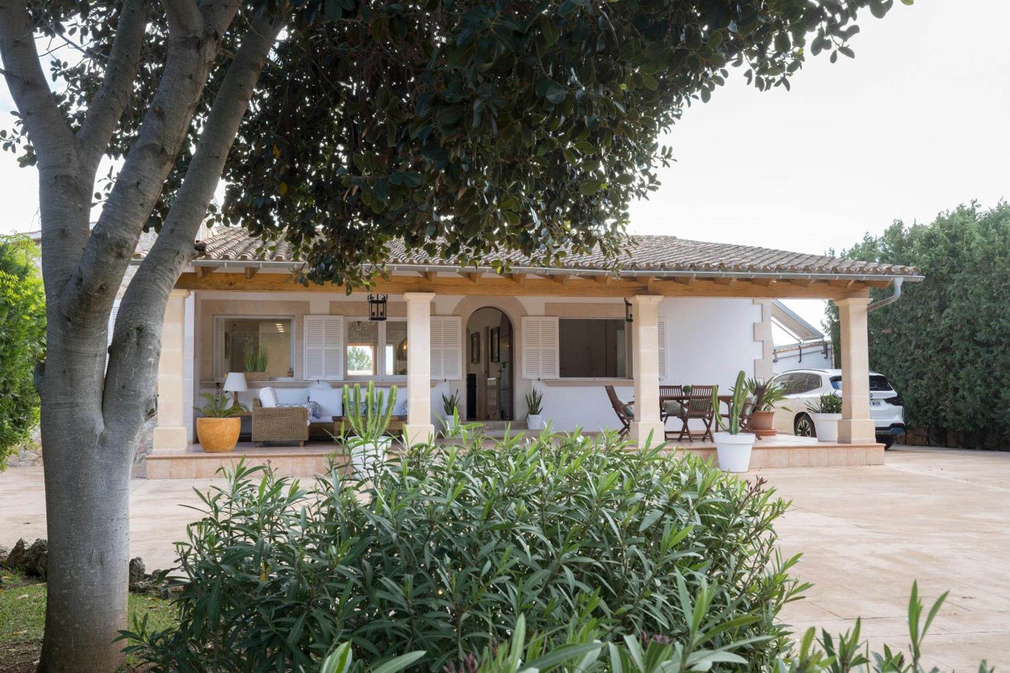 Villa Mestral อัลกูเดีย ภายนอก รูปภาพ