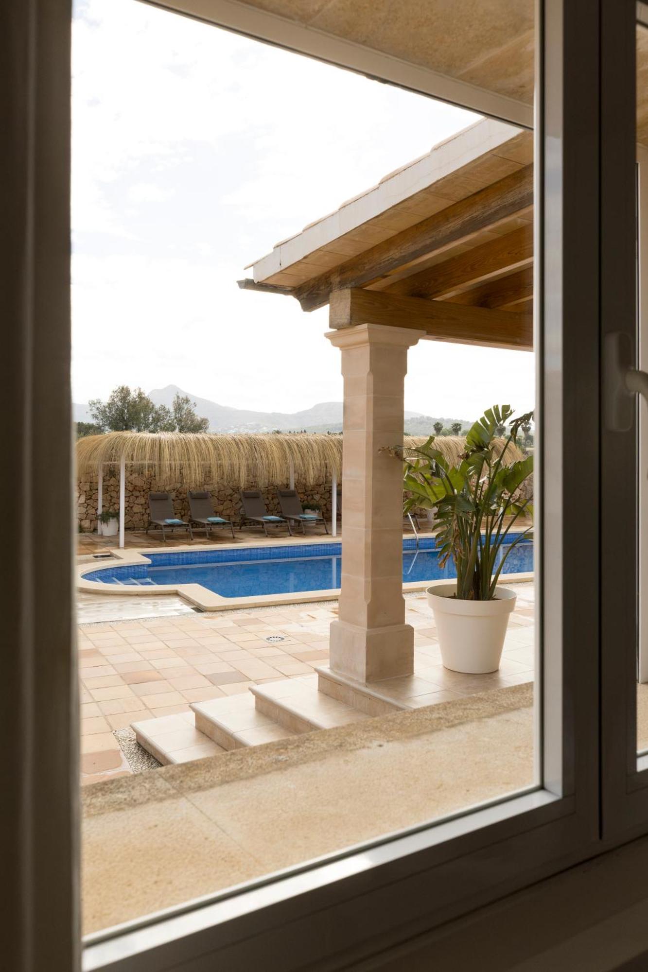 Villa Mestral อัลกูเดีย ภายนอก รูปภาพ