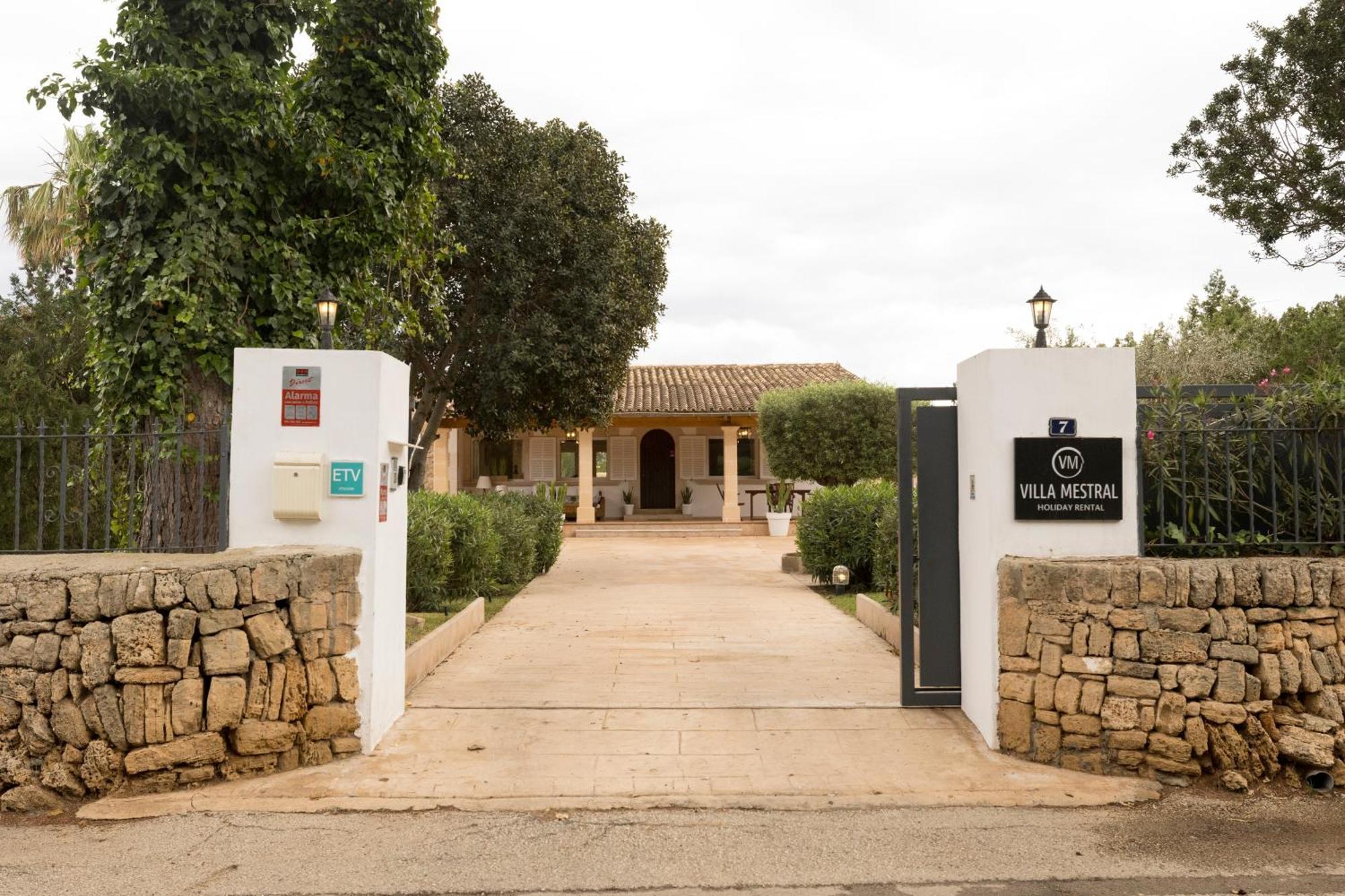 Villa Mestral อัลกูเดีย ภายนอก รูปภาพ